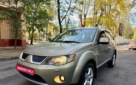 Mitsubishi Outlander III рестайлинг 3, 2008 год, 1 085 000 рублей, 19 фотография