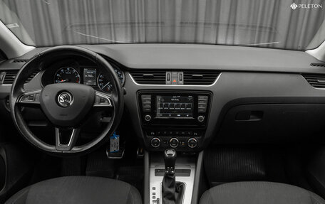 Skoda Octavia, 2017 год, 1 650 000 рублей, 10 фотография