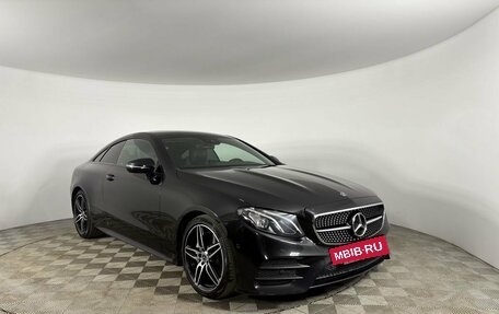 Mercedes-Benz E-Класс, 2018 год, 3 550 000 рублей, 3 фотография