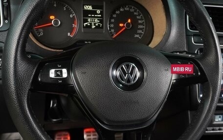 Volkswagen Polo VI (EU Market), 2015 год, 1 099 000 рублей, 16 фотография