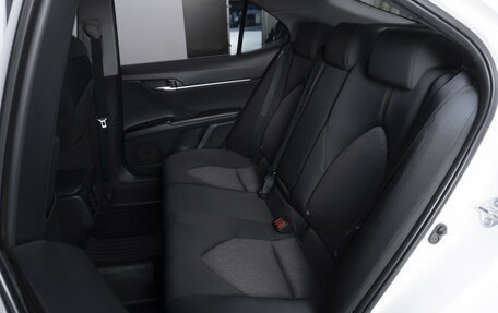 Toyota Camry, 2018 год, 2 300 000 рублей, 9 фотография