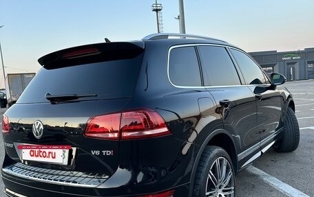 Volkswagen Touareg III, 2014 год, 2 575 000 рублей, 3 фотография