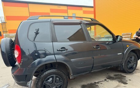 Chevrolet Niva I рестайлинг, 2010 год, 385 000 рублей, 5 фотография