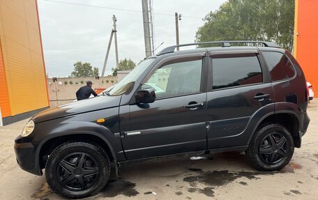 Chevrolet Niva I рестайлинг, 2010 год, 385 000 рублей, 3 фотография