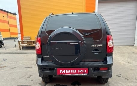 Chevrolet Niva I рестайлинг, 2010 год, 385 000 рублей, 4 фотография