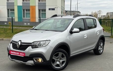 Renault Sandero II рестайлинг, 2019 год, 1 305 000 рублей, 3 фотография