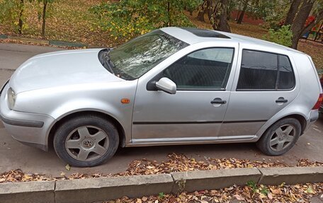 Volkswagen Golf IV, 1998 год, 260 000 рублей, 2 фотография