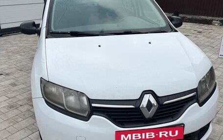 Renault Logan II, 2016 год, 650 000 рублей, 2 фотография