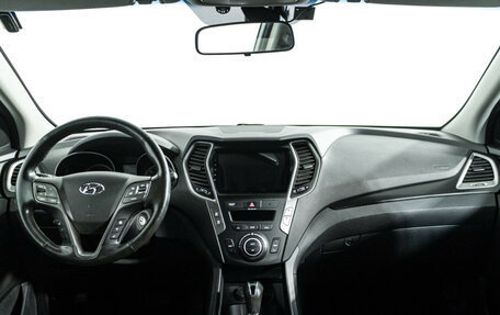 Hyundai Santa Fe III рестайлинг, 2017 год, 2 799 700 рублей, 5 фотография