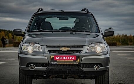 Chevrolet Niva I рестайлинг, 2013 год, 610 000 рублей, 3 фотография