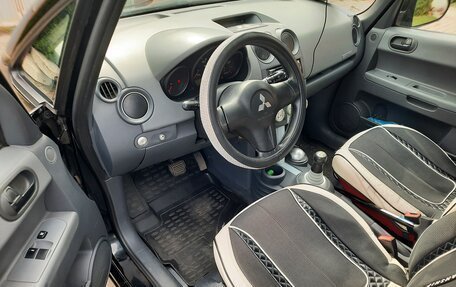 Mitsubishi Colt VI рестайлинг, 2005 год, 450 000 рублей, 7 фотография