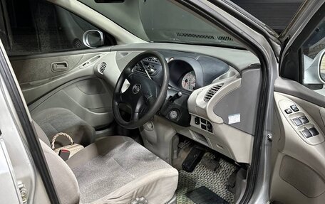 Nissan Tino, 2001 год, 210 000 рублей, 5 фотография
