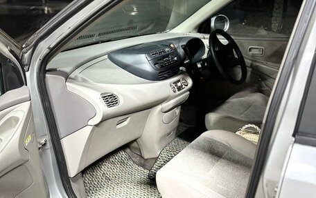 Nissan Tino, 2001 год, 210 000 рублей, 6 фотография