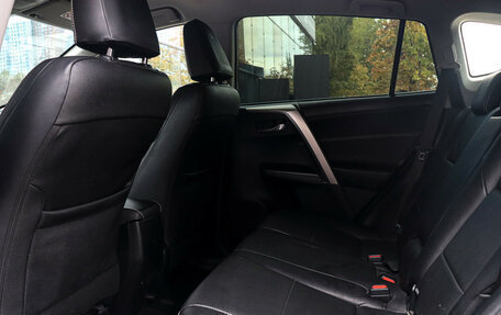 Toyota RAV4, 2017 год, 2 597 000 рублей, 10 фотография
