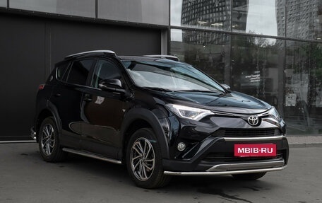 Toyota RAV4, 2017 год, 2 597 000 рублей, 3 фотография