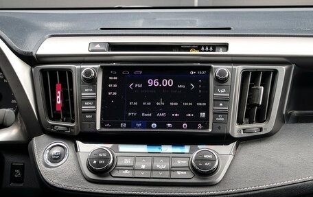Toyota RAV4, 2017 год, 2 597 000 рублей, 12 фотография