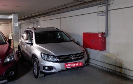 Volkswagen Tiguan I, 2013 год, 1 300 000 рублей, 38 фотография