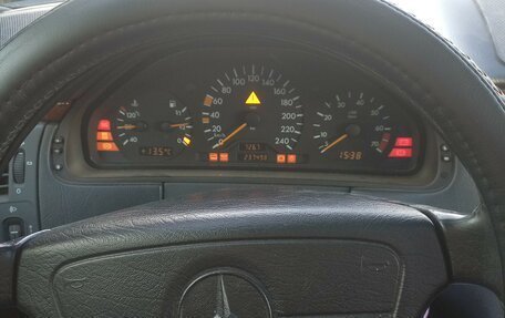 Mercedes-Benz E-Класс, 1998 год, 535 000 рублей, 6 фотография