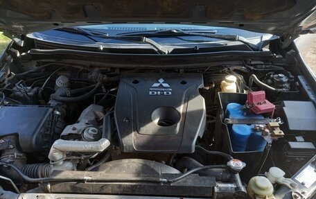 Mitsubishi L200 IV рестайлинг, 2016 год, 2 650 000 рублей, 12 фотография