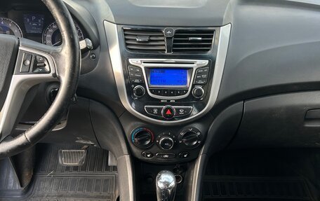 Hyundai Solaris II рестайлинг, 2011 год, 540 000 рублей, 9 фотография