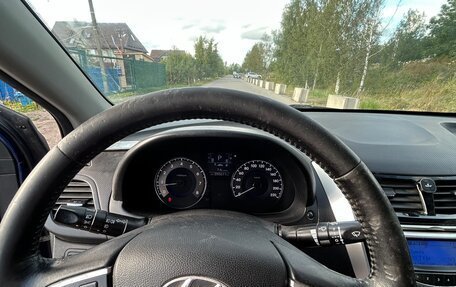 Hyundai Solaris II рестайлинг, 2011 год, 540 000 рублей, 10 фотография