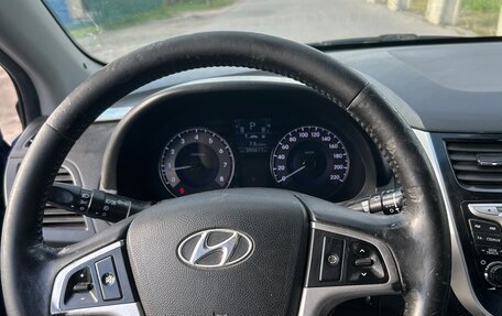 Hyundai Solaris II рестайлинг, 2011 год, 540 000 рублей, 11 фотография