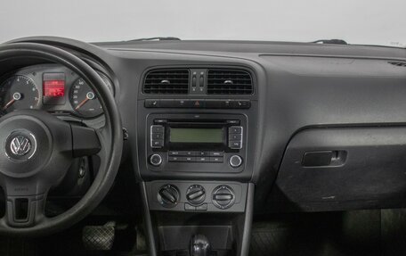 Volkswagen Polo VI (EU Market), 2012 год, 640 000 рублей, 14 фотография