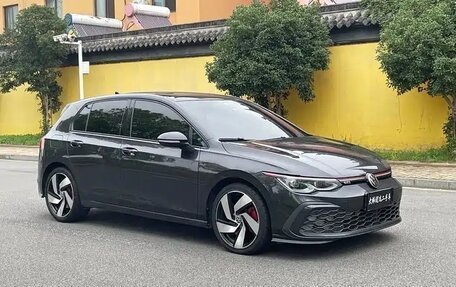 Volkswagen Golf GTI, 2023 год, 3 600 000 рублей, 3 фотография