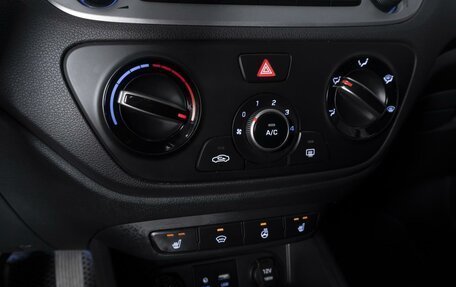 Hyundai Solaris II рестайлинг, 2017 год, 1 364 000 рублей, 14 фотография