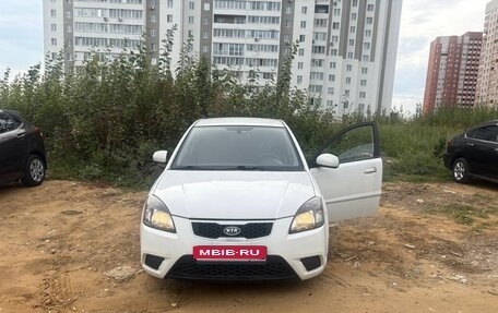 KIA Rio II, 2010 год, 550 000 рублей, 1 фотография