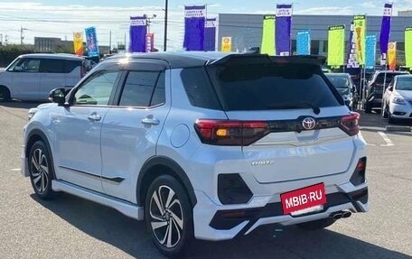Toyota Raize I, 2022 год, 1 137 000 рублей, 3 фотография