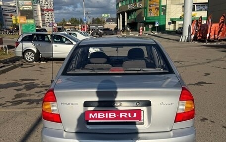 Hyundai Accent II, 2004 год, 300 000 рублей, 2 фотография