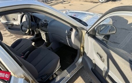 Hyundai Accent II, 2004 год, 300 000 рублей, 6 фотография