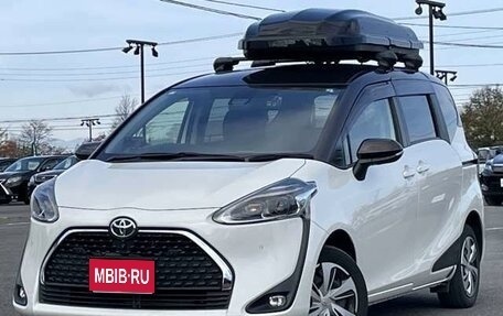 Toyota Sienta II, 2021 год, 1 026 000 рублей, 1 фотография