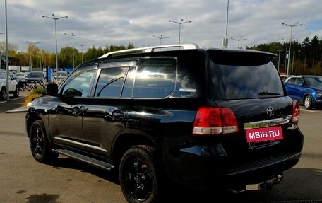 Toyota Land Cruiser 200, 2011 год, 3 090 000 рублей, 7 фотография
