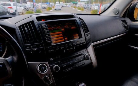 Toyota Land Cruiser 200, 2011 год, 3 090 000 рублей, 22 фотография