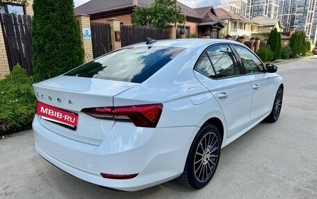 Skoda Octavia RS, 2021 год, 1 900 000 рублей, 2 фотография