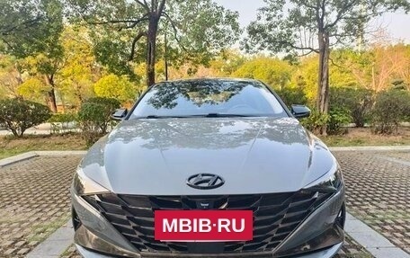 Hyundai Elantra, 2021 год, 1 370 000 рублей, 2 фотография