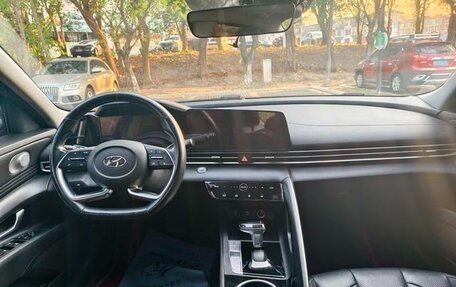 Hyundai Elantra, 2021 год, 1 370 000 рублей, 11 фотография