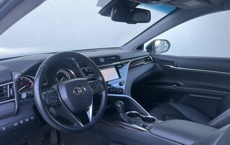 Toyota Camry, 2020 год, 3 100 000 рублей, 11 фотография