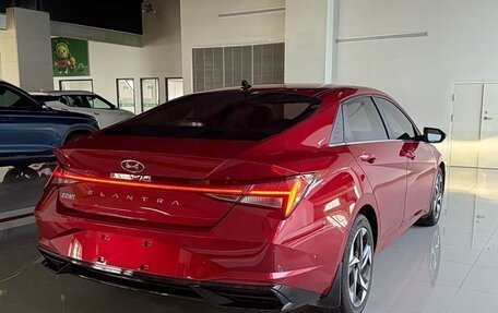 Hyundai Elantra, 2023 год, 1 600 000 рублей, 5 фотография