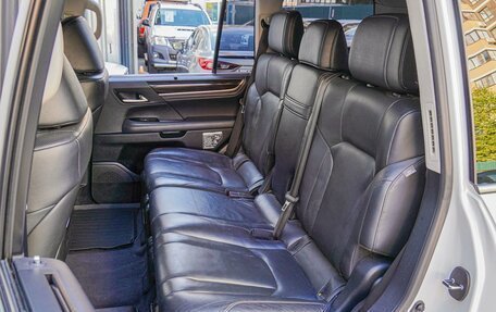 Lexus LX III, 2016 год, 5 780 000 рублей, 9 фотография