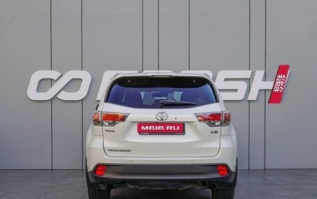 Toyota Highlander III, 2015 год, 3 220 000 рублей, 4 фотография