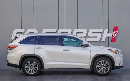 Toyota Highlander III, 2015 год, 3 220 000 рублей, 5 фотография