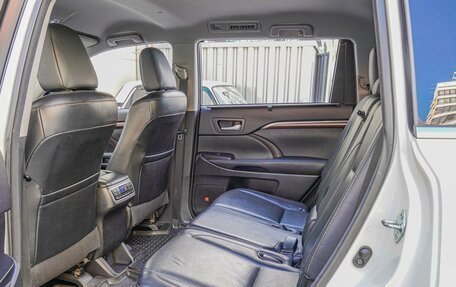 Toyota Highlander III, 2015 год, 3 220 000 рублей, 13 фотография