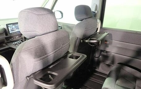 Honda Stepwgn, 2022 год, 2 035 000 рублей, 25 фотография