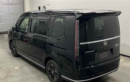 Honda Stepwgn, 2022 год, 2 498 000 рублей, 3 фотография