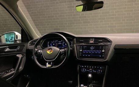 Volkswagen Tiguan II, 2020 год, 2 730 000 рублей, 16 фотография