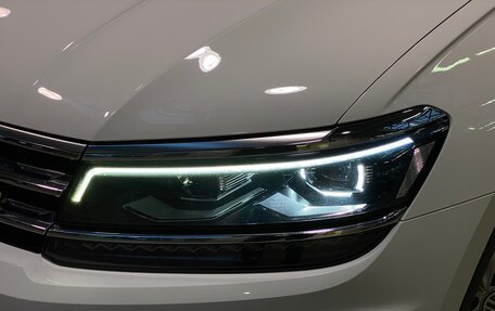 Volkswagen Tiguan II, 2020 год, 2 730 000 рублей, 10 фотография