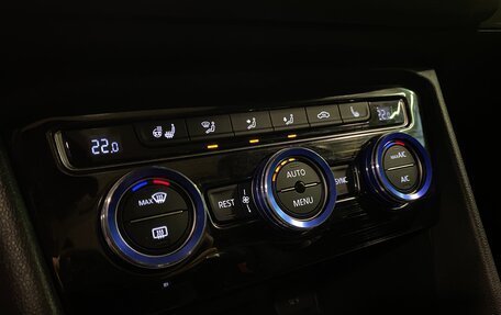 Volkswagen Tiguan II, 2020 год, 2 730 000 рублей, 20 фотография